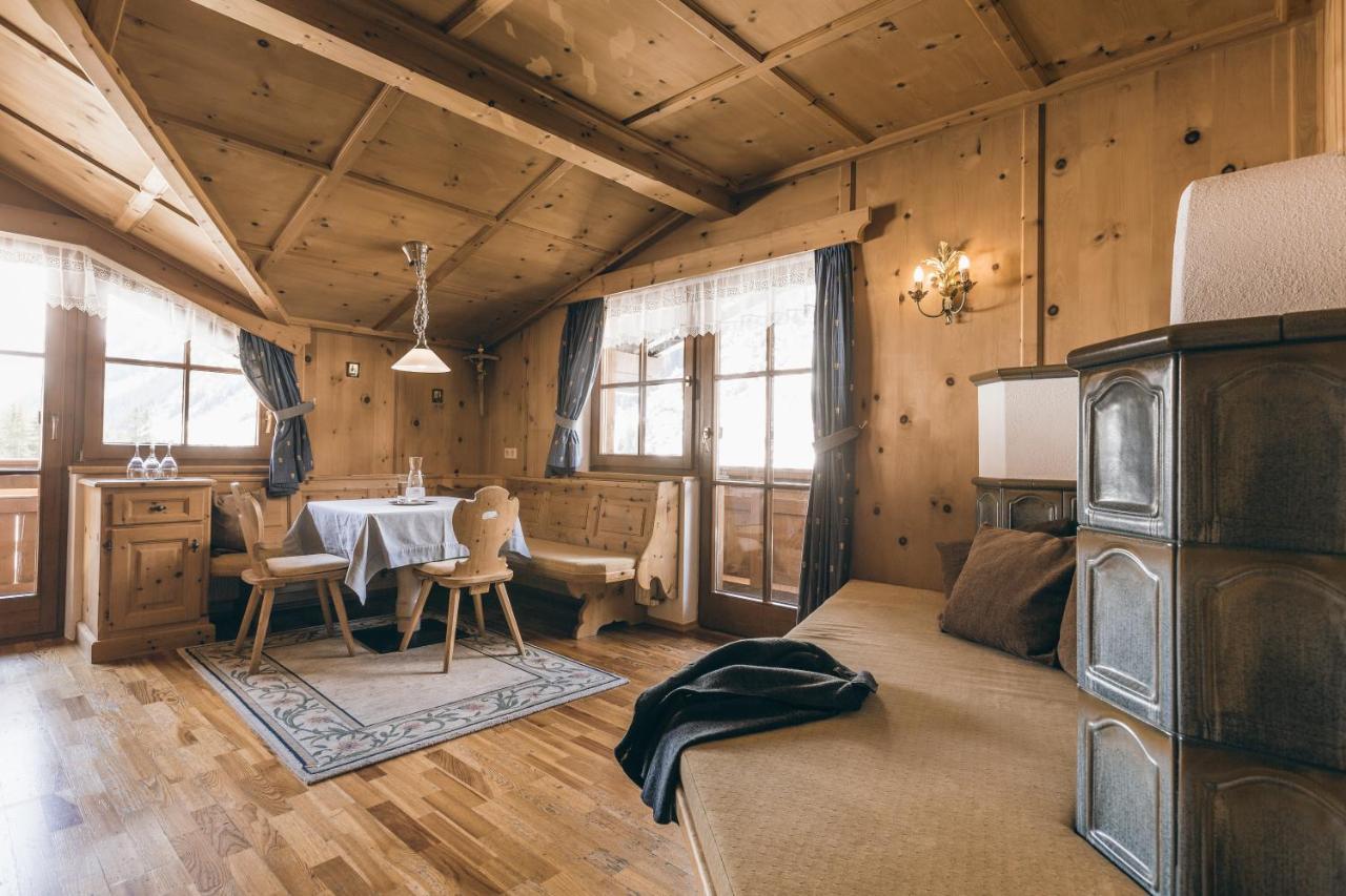 Alpine Resort Sportalm Sankt Leonhard im Pitztal Ruang foto